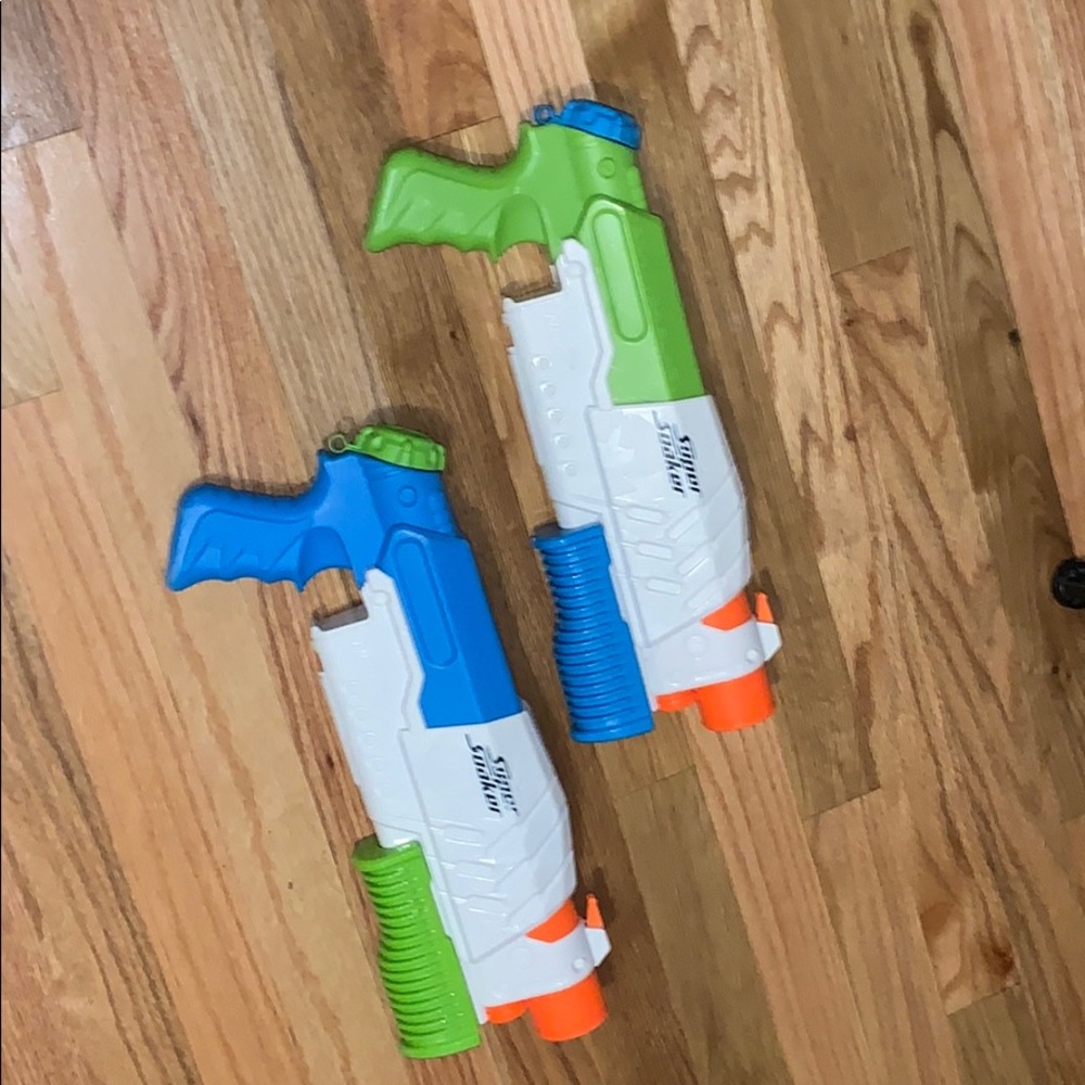Nerf super soakers